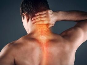 Los primeros signos y síntomas de la osteocondrosis cervical